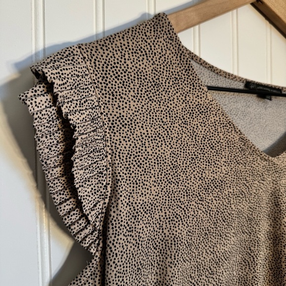 Adrianna Papell Pleated Sleeve Polka Dot Tank Top Women’s Size Medium - Picture 4 of 9